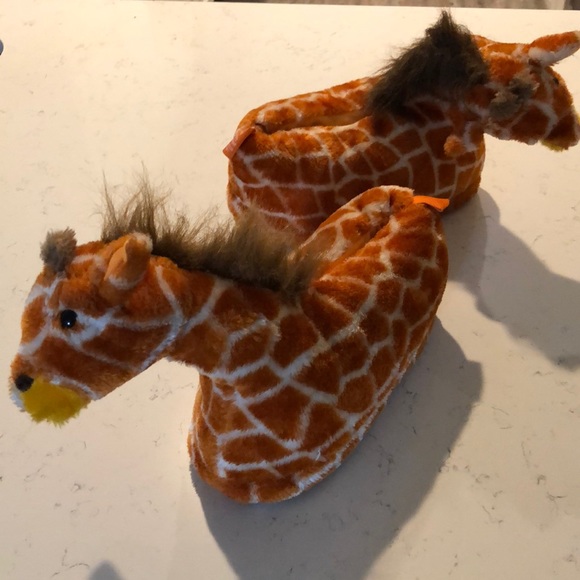 Giraffe slippers - Picture 3 of 3